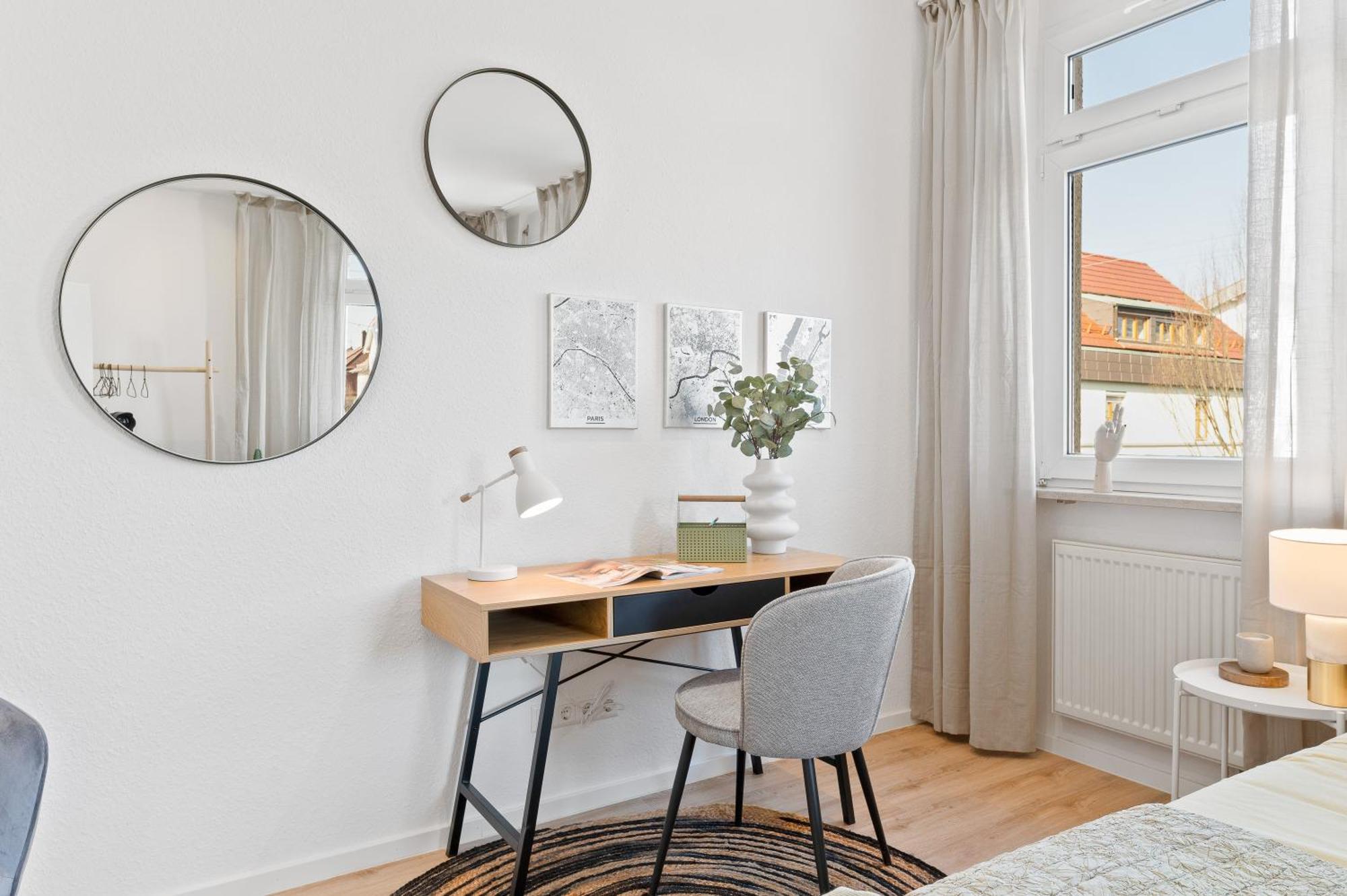 Helle Zentrumsnahe Familienfreundliche Ferienwohnung Fellbach Dış mekan fotoğraf